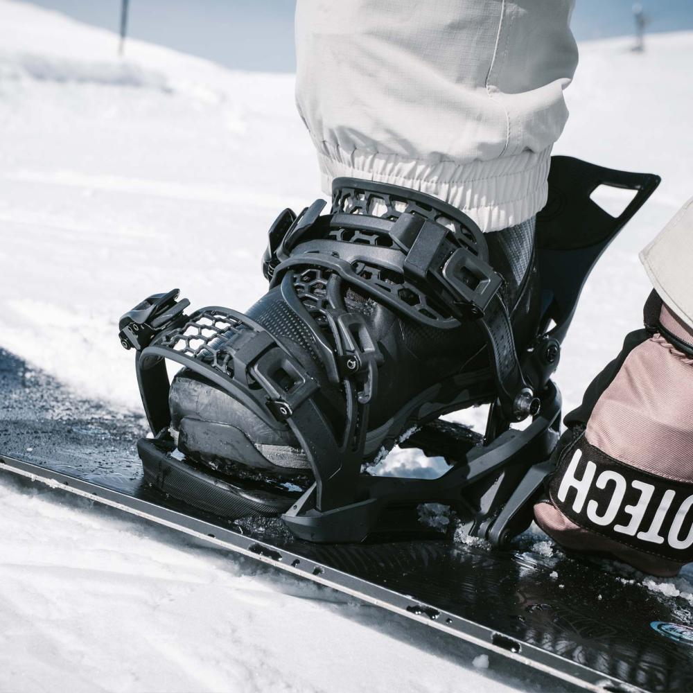 buy snowboard bindings on sale