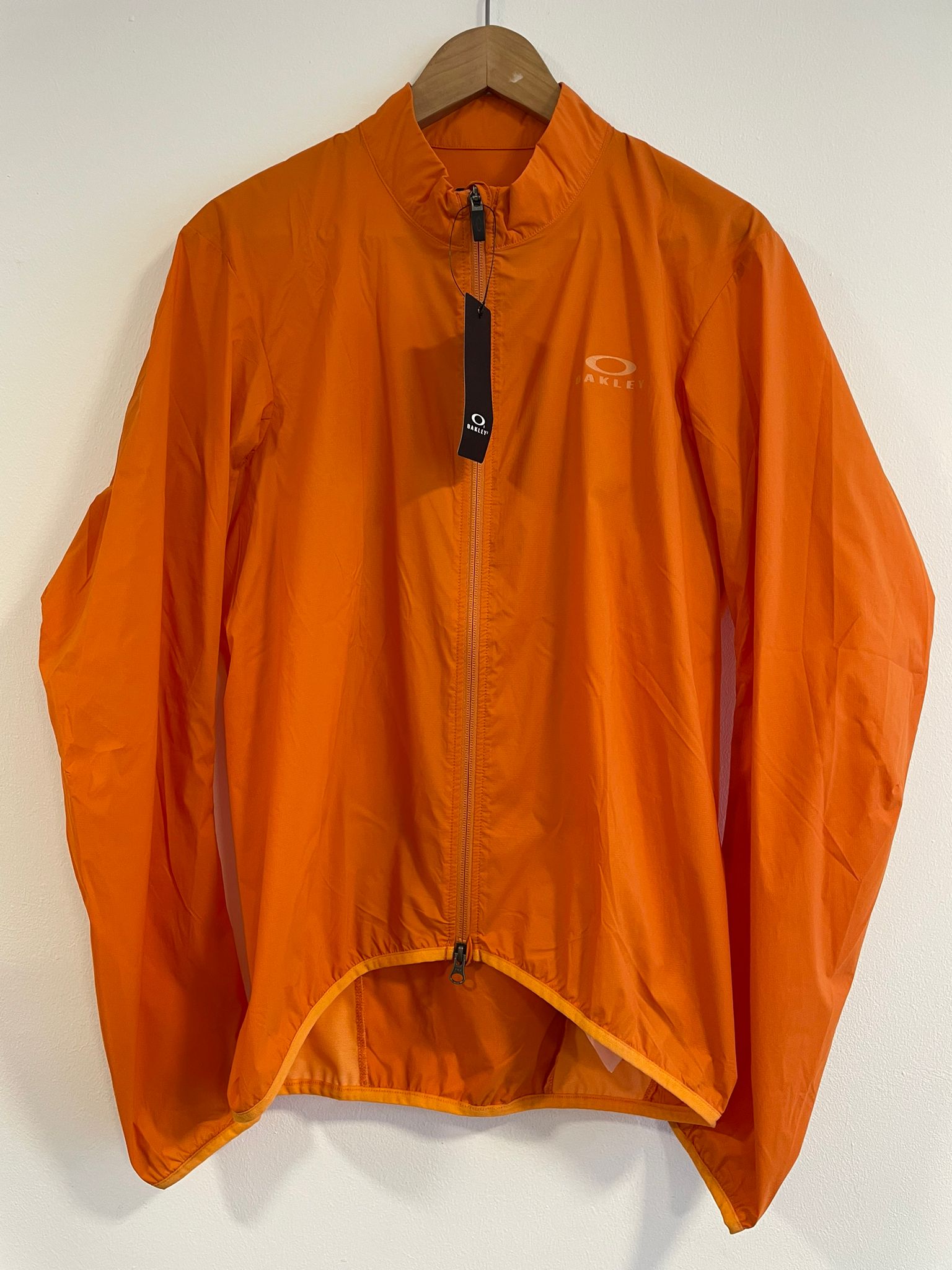 Oakley Endurance Packable Wind jacket burnt orange