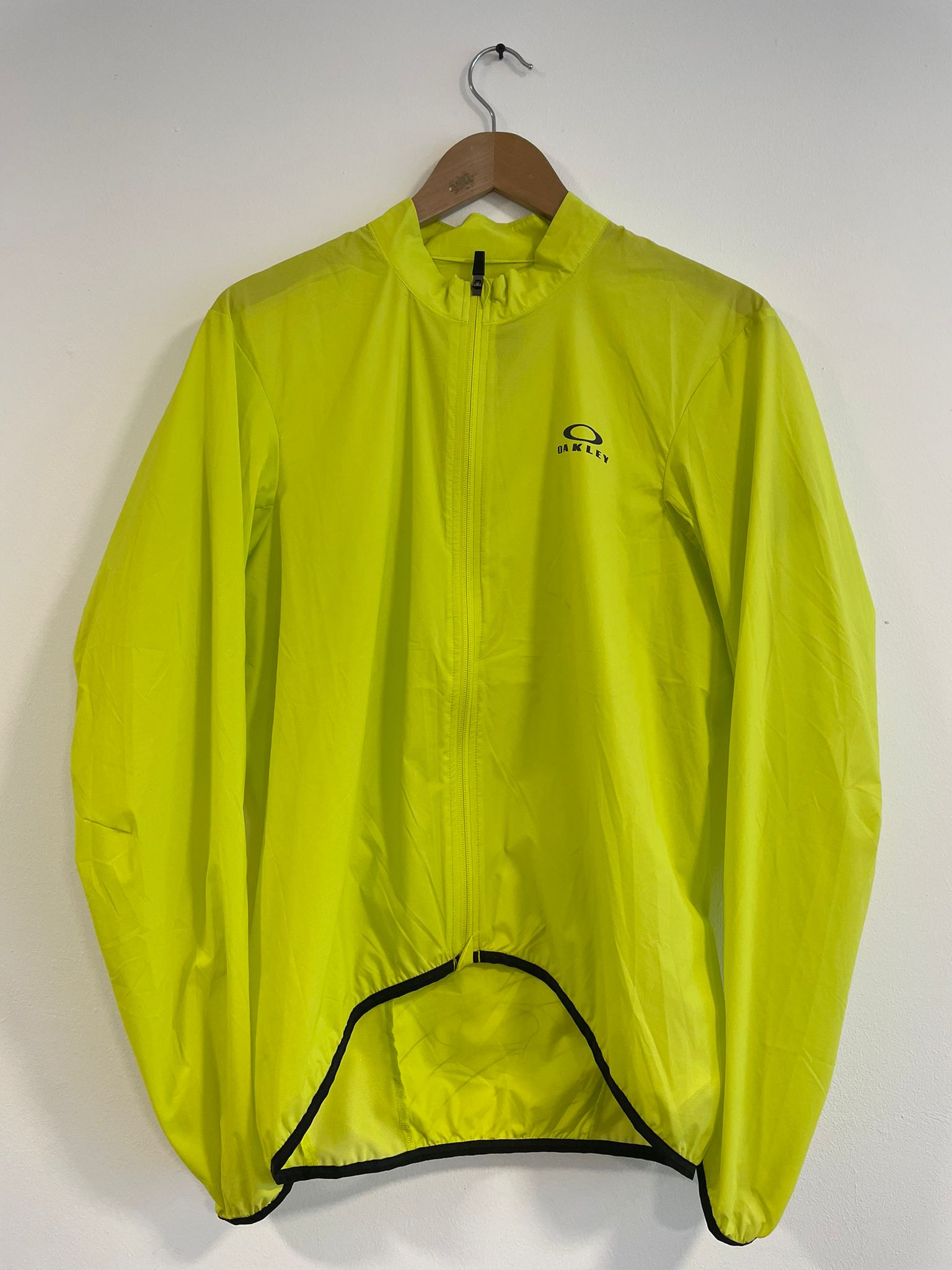 Oakley Endurance Packable Wind jacket sulphur