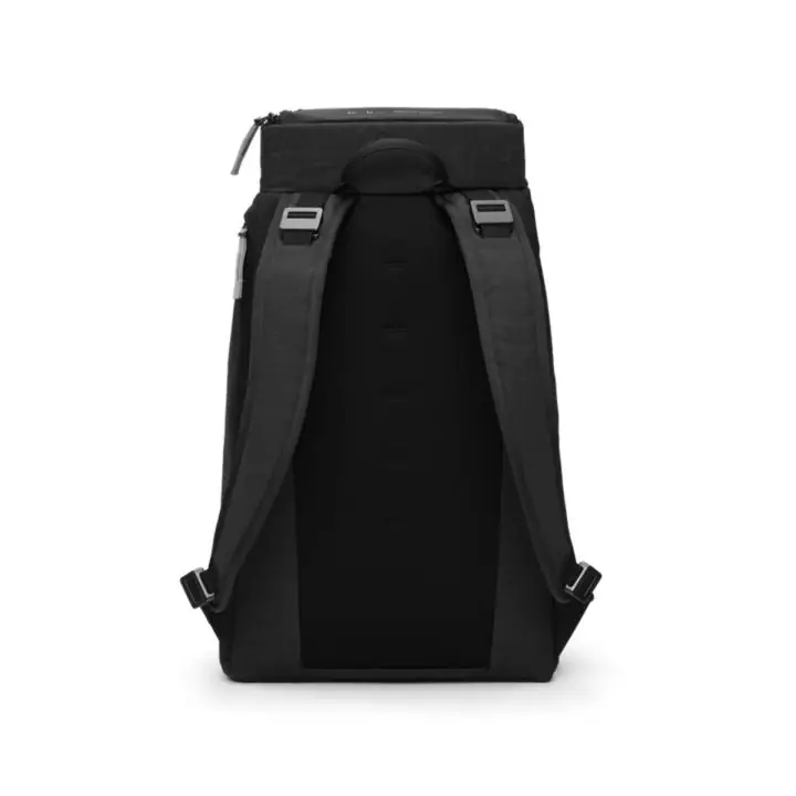 DB Hugger Backpack 30L Black Out