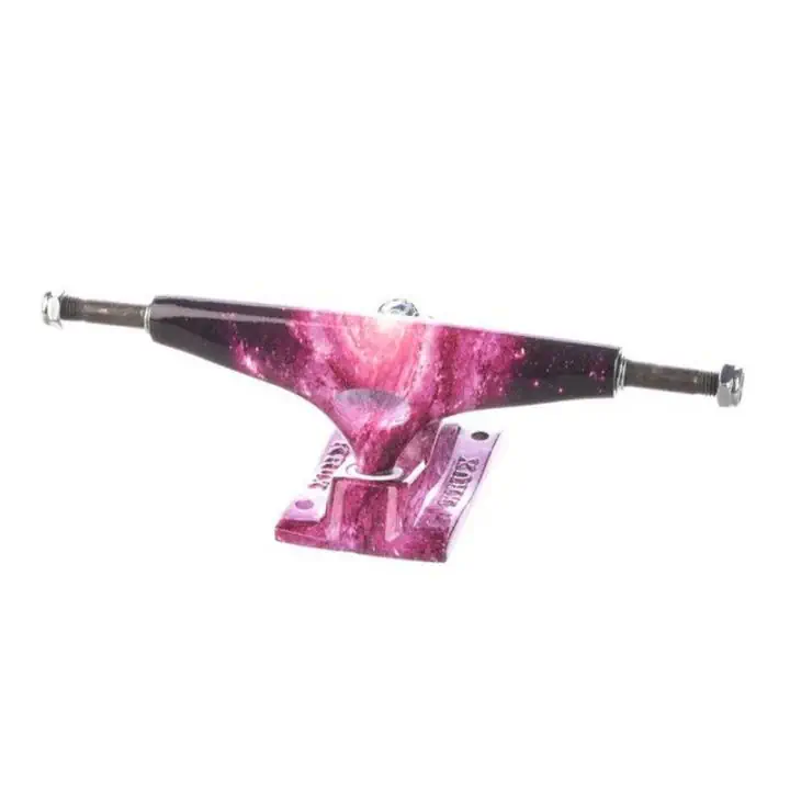Krux Trucks 8.5 K5 Galaxy Standard skateboardtrucks (twee stuks)
